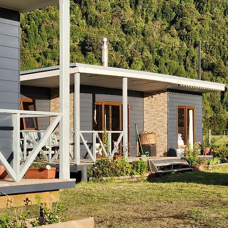 Cabanas Parque Chaqueihua Hornopiren Exterior photo